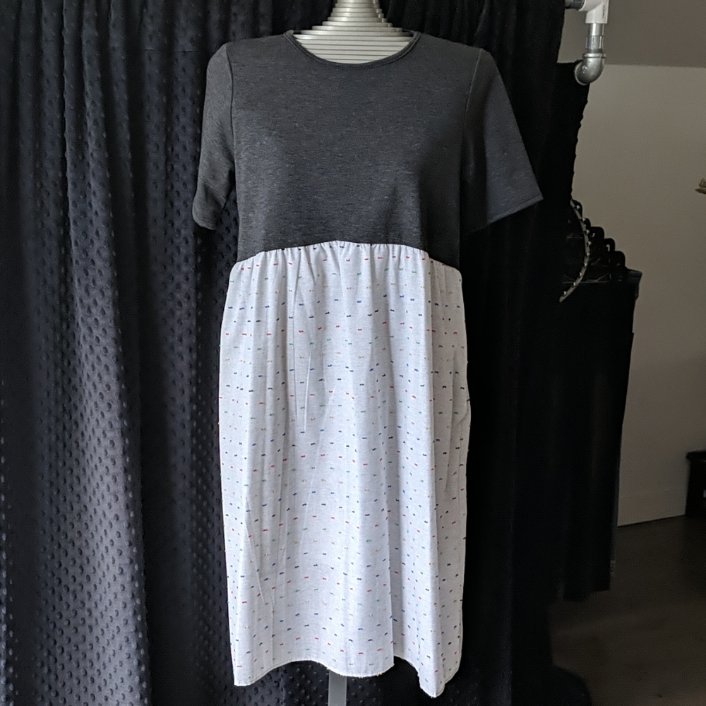 Grey colorful dashes midi dress
